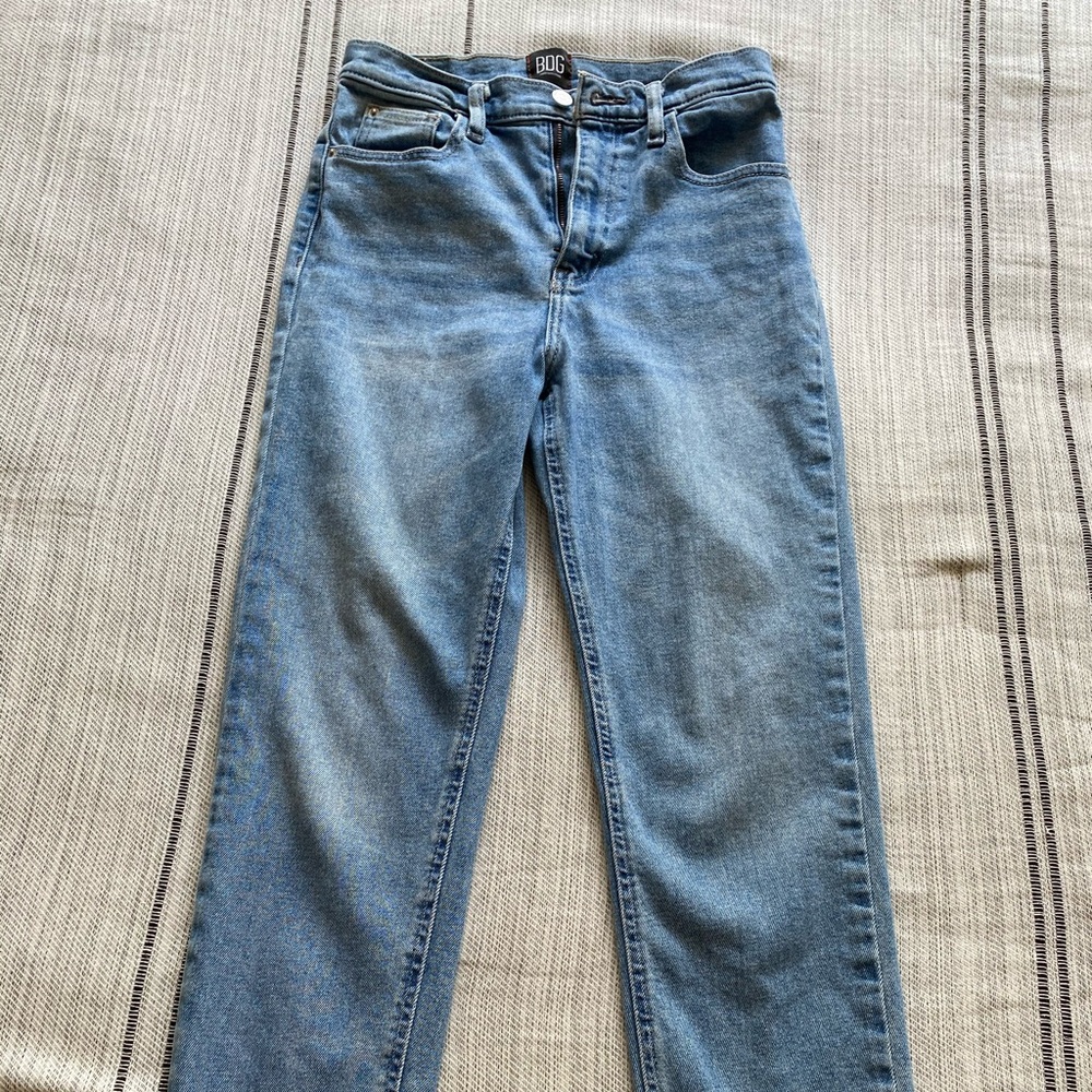 BDG Girlfriend High-Rise Cropped Jeans Women’s 27